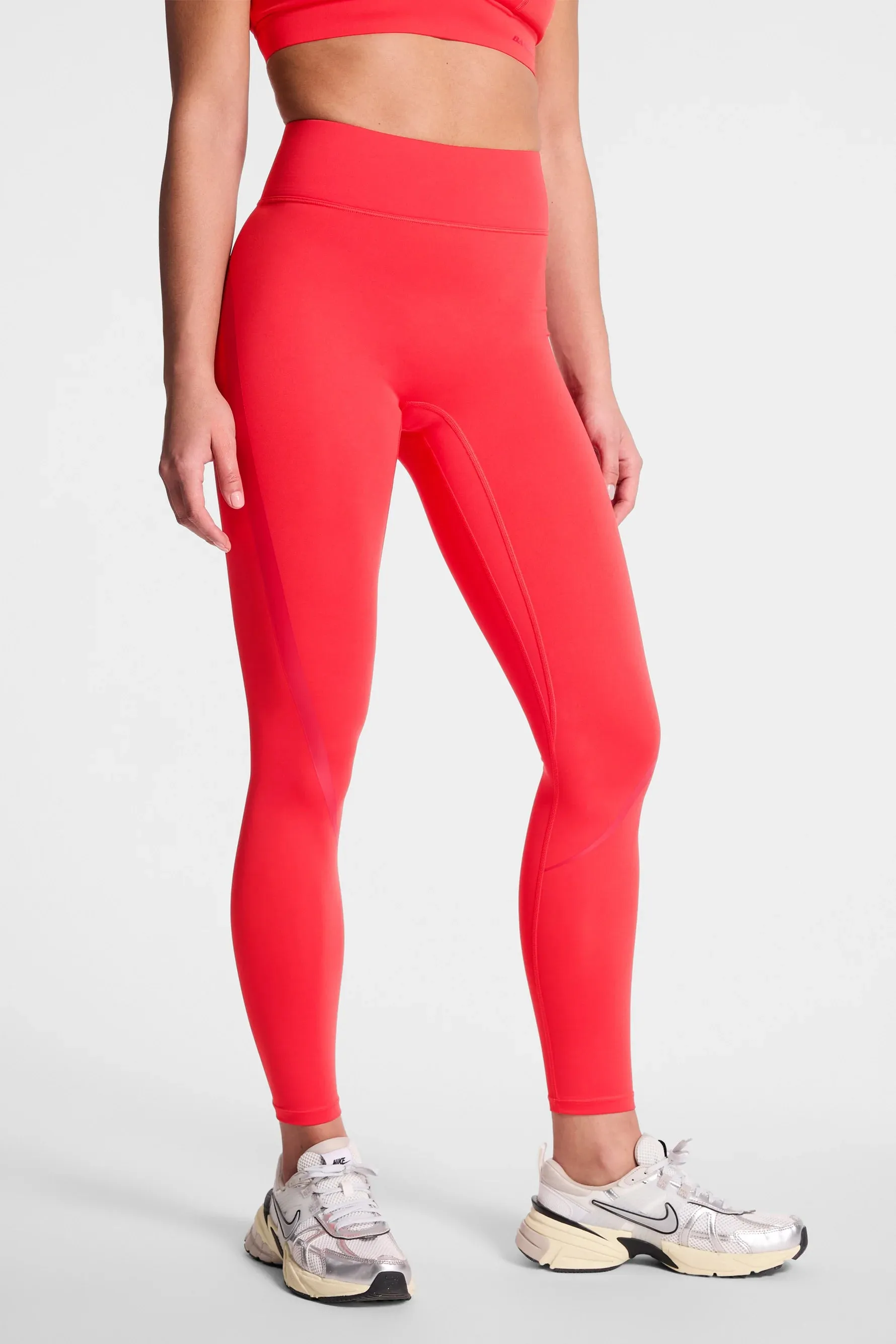 Bandier All Motion Center Stage Contrast Legging