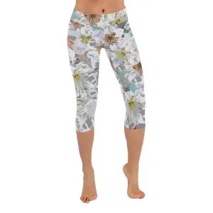 Cherry Blossoms in the Sky Women's Low Rise Capri Leggings (Invisible Stitch)