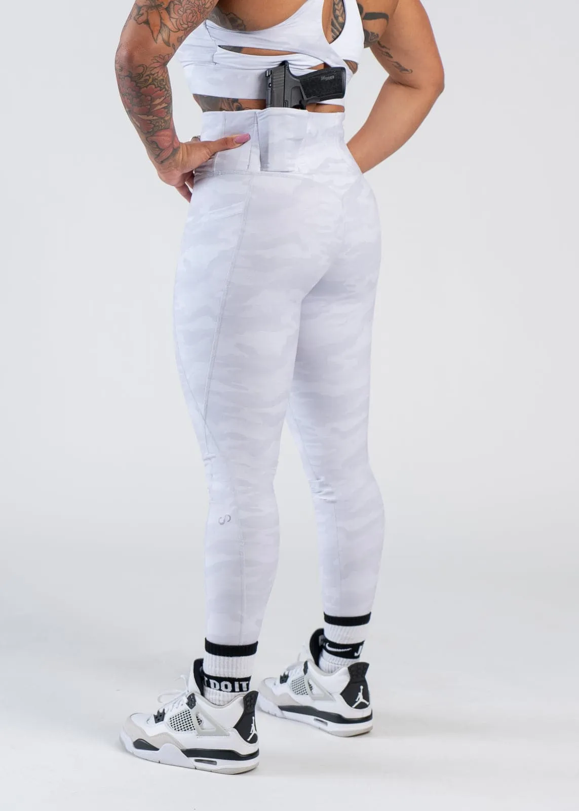 Concealed Carry Leggings With Pockets | Snow Camo