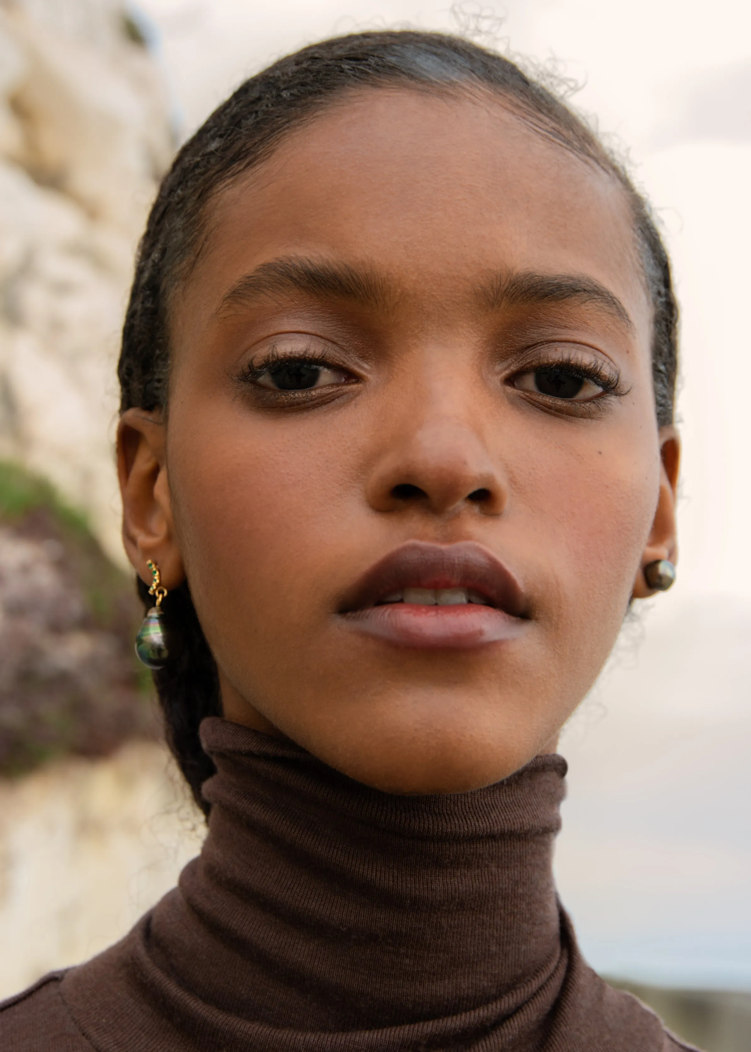 Four emeralds and Tahitian pearl Single Earring