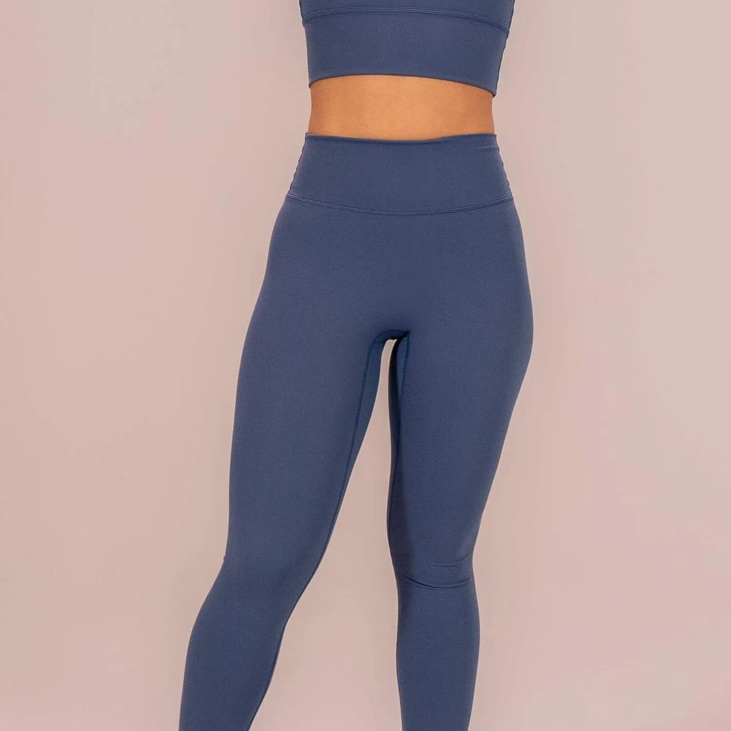 High-Waisted AirFlow Leggings