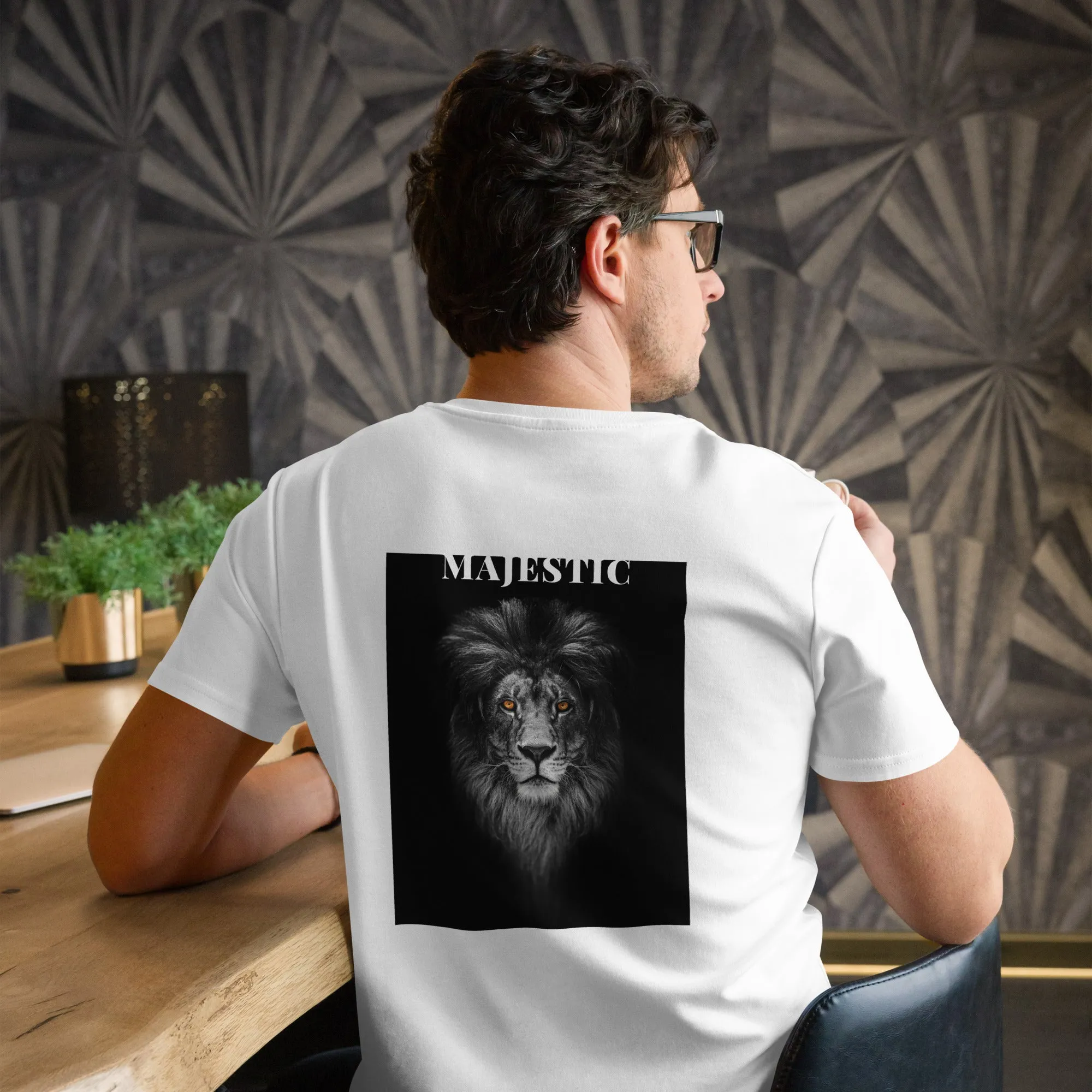 Men's premium cotton t-shirt - Back Lion Print