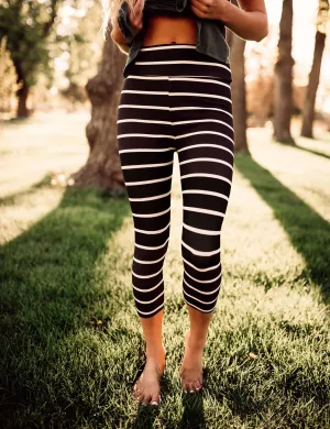 SA Exclusive Classic Stripes Capri Leggings