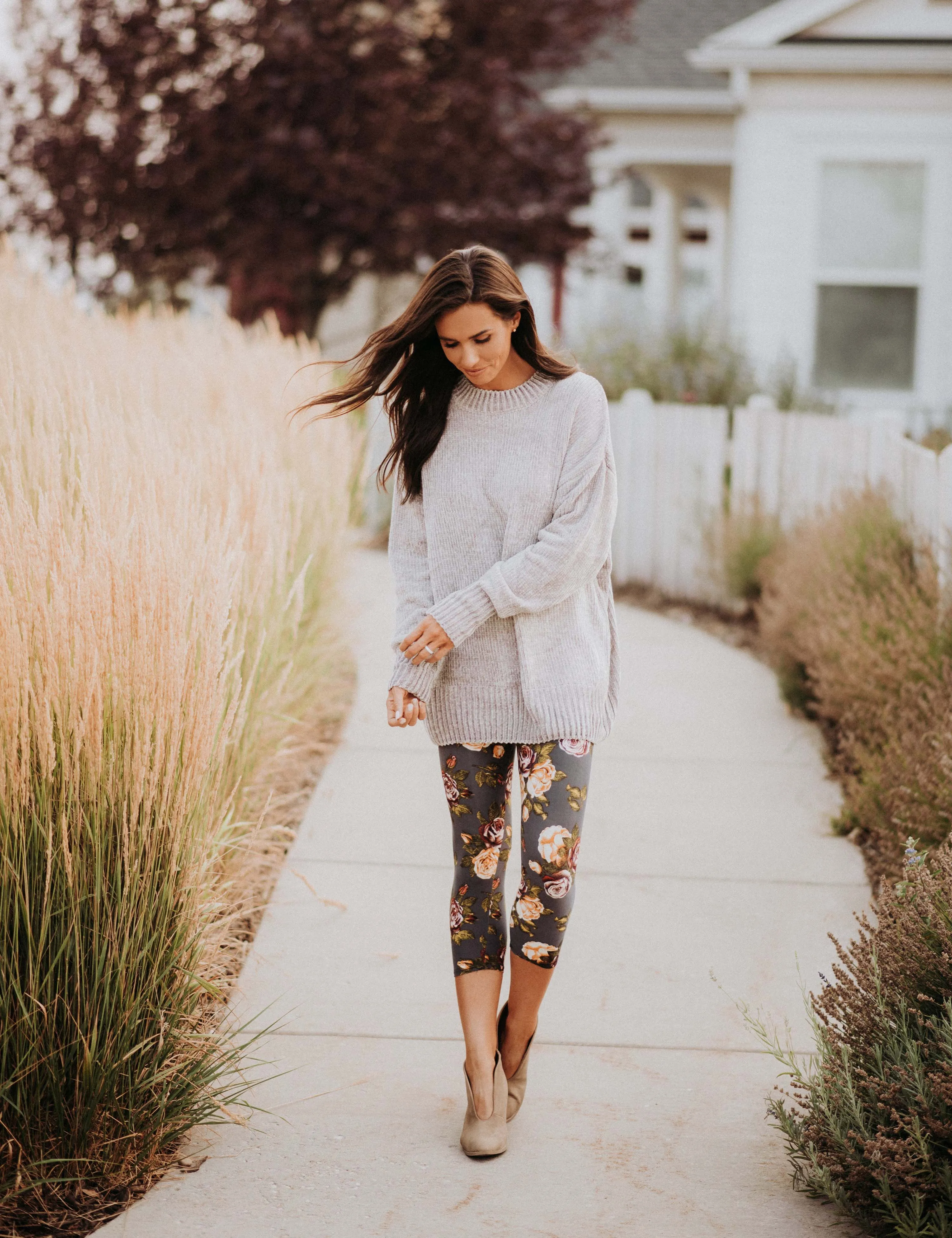 SA Exclusive Floral Fling Capri Leggings