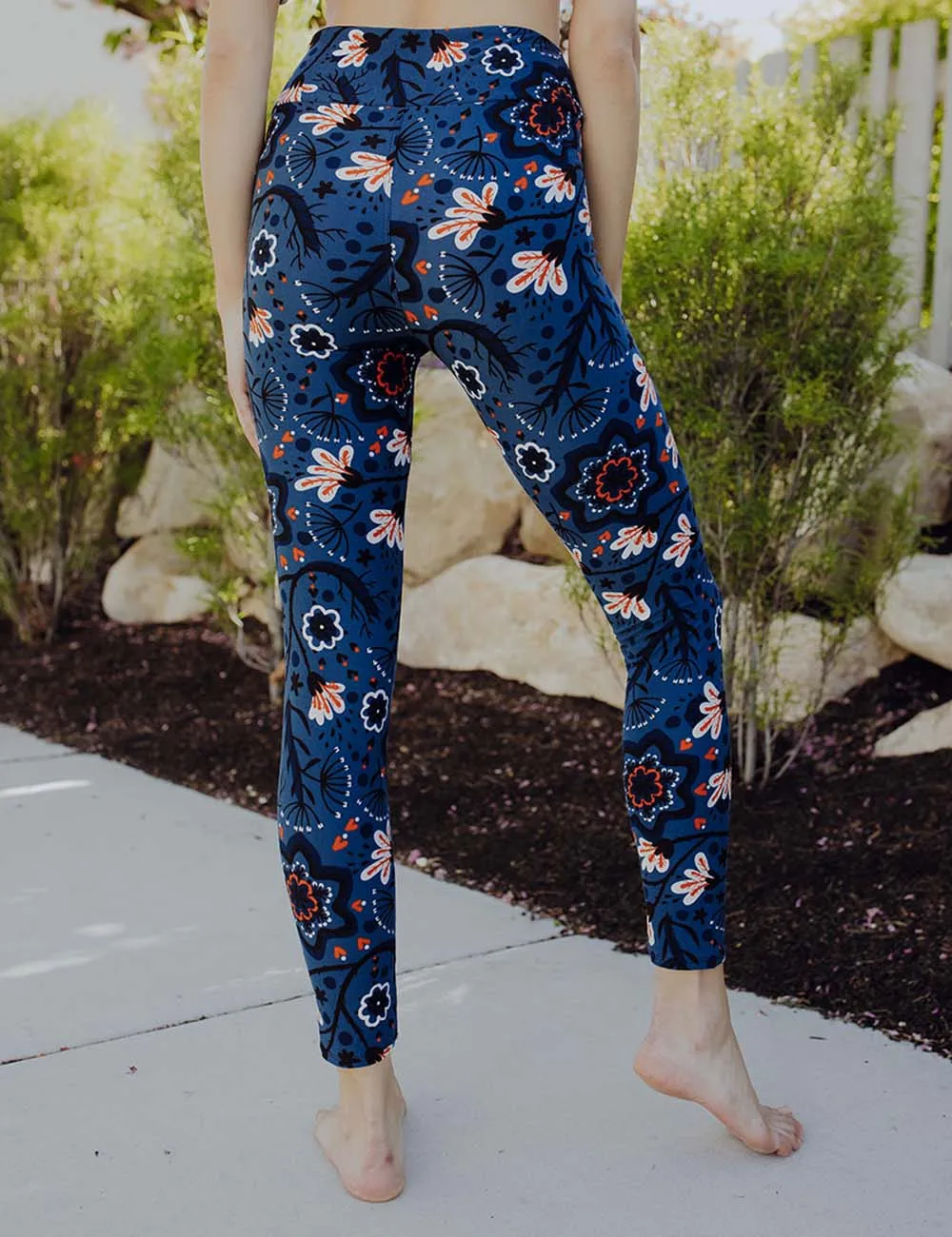 SA Exclusive Twilight Blooms Leggings